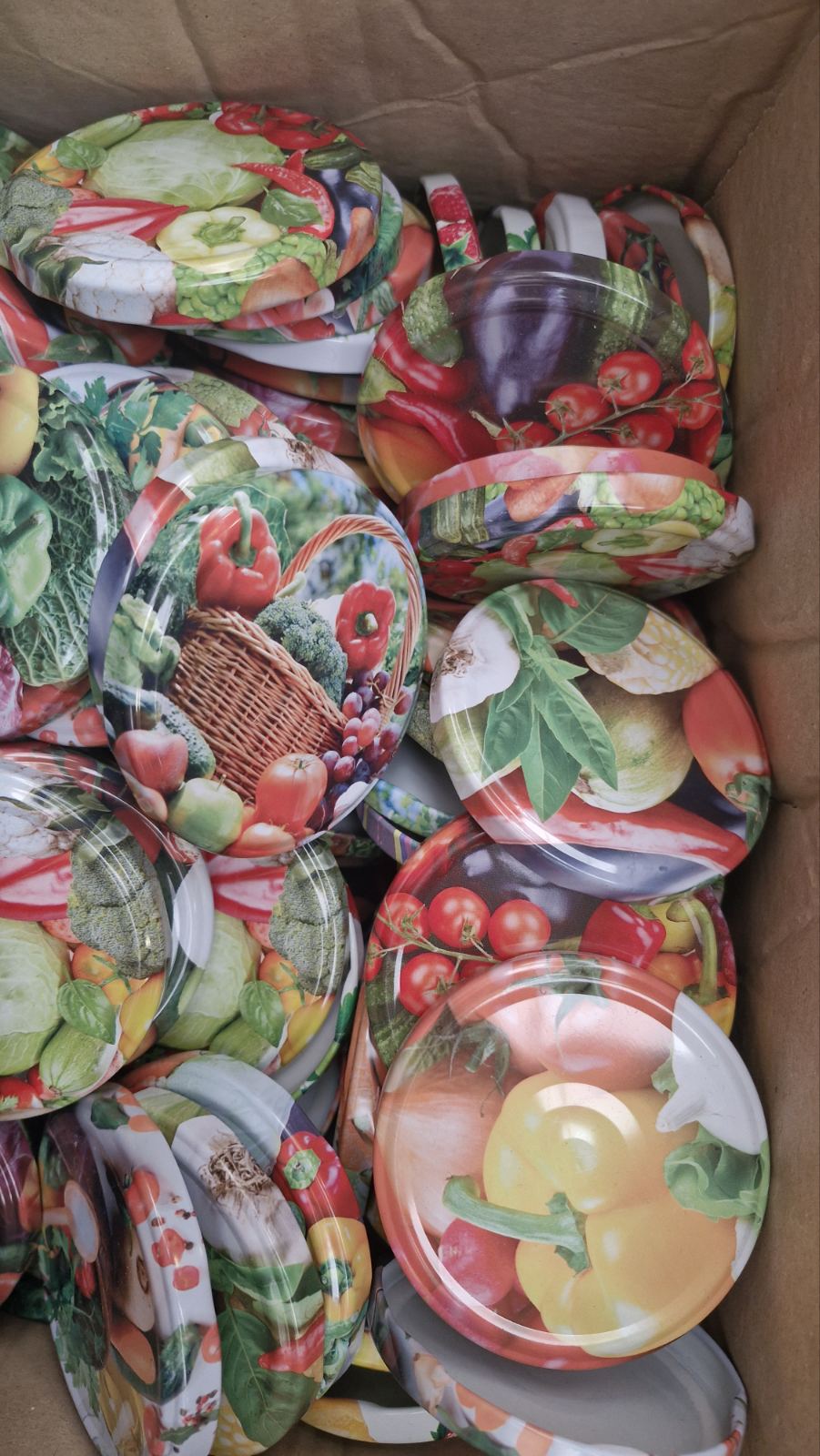 viber_image_2025-06-30_12-02-47-821 Spalvotas užsukamas dangtelis "Daržovių derlius" | 82 mm