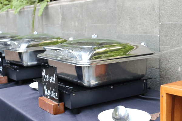7 Gründe, warum ein Chafing-Dish Ihr Weihnachtsbuffet perfekt macht